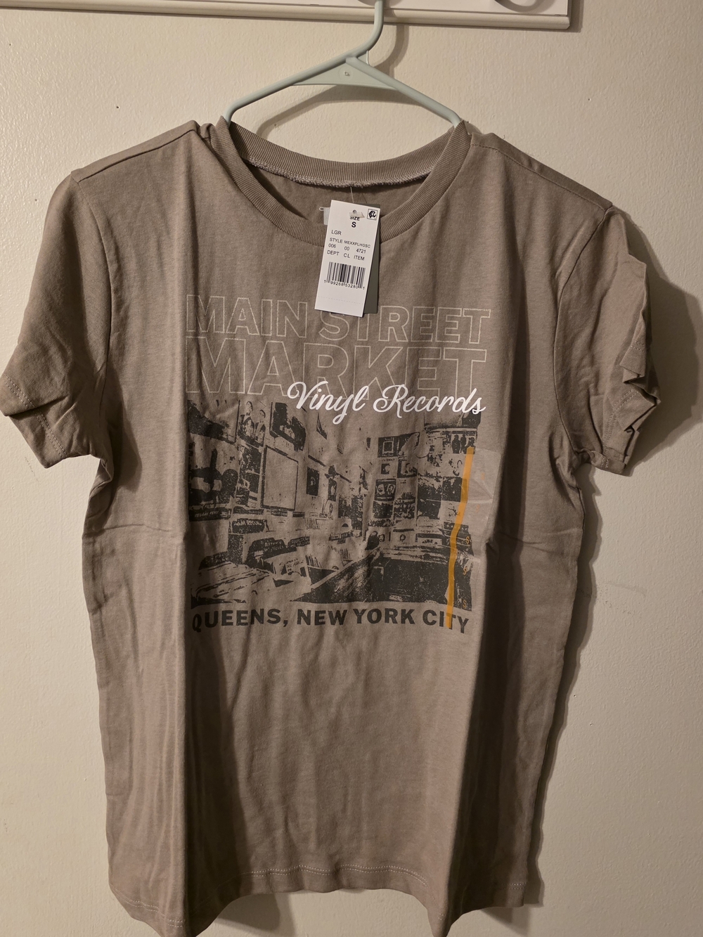 Main Street Market Vinyl Records Graphic Tee - Taupe